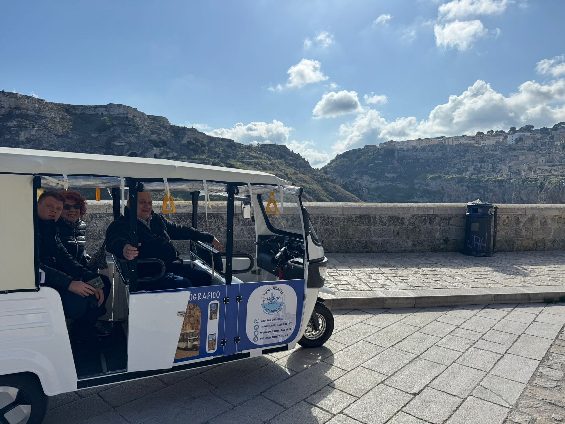 Tour in APE Car panoramico Matera
